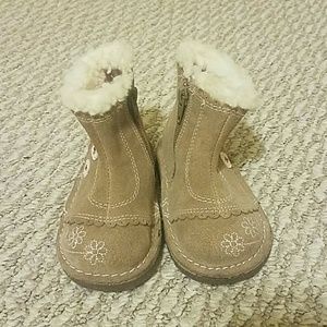 Suede booties for little girl